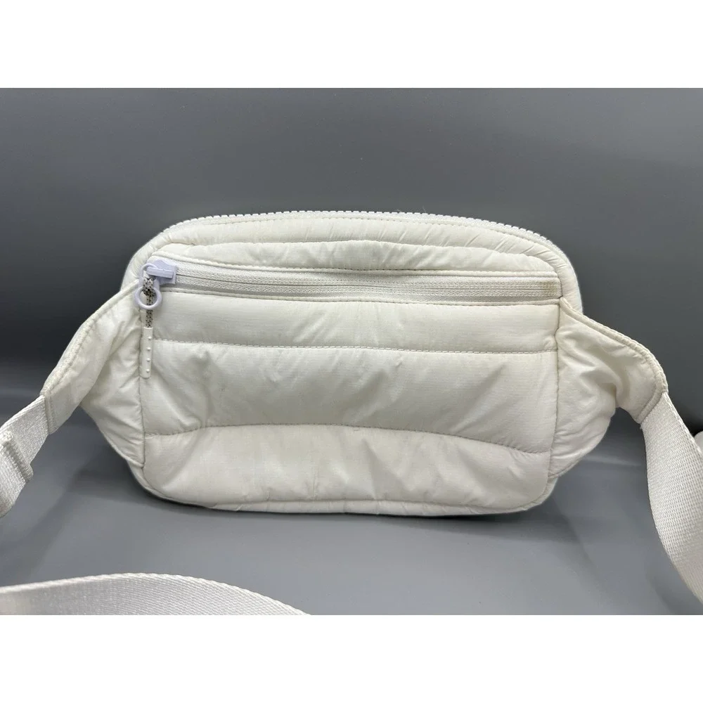 Lululemon Everywhere Wunder Puff White Belt Bag Crossbody Large 2L Fanny Pack